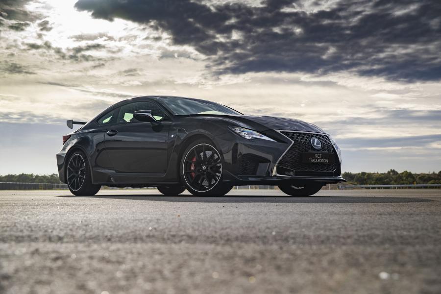  Lexus RC F Track Edition 2019 года  (AU) (фото 4 из 32)